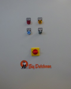 Control cabinet egg cross collection